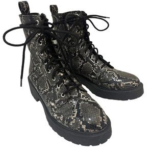 Steve Madden Combat Boots 9